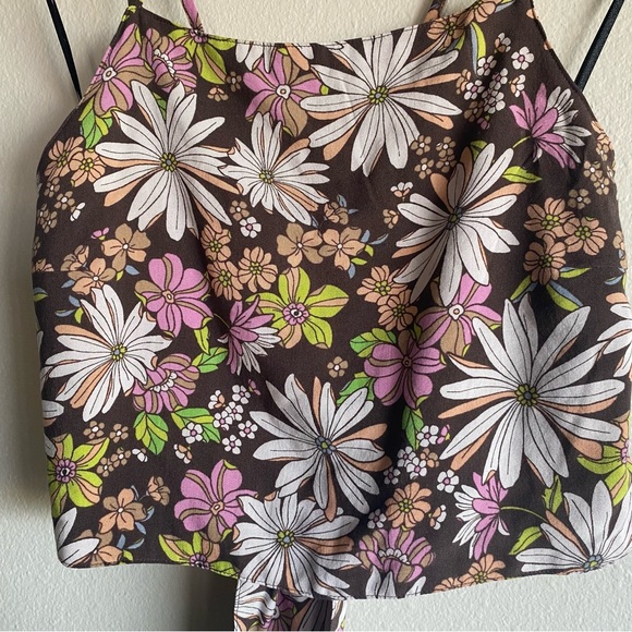 RVCA Sasha’s Tank Halter Tie Back Closure Floral Crop Top - Picture 3 of 8
